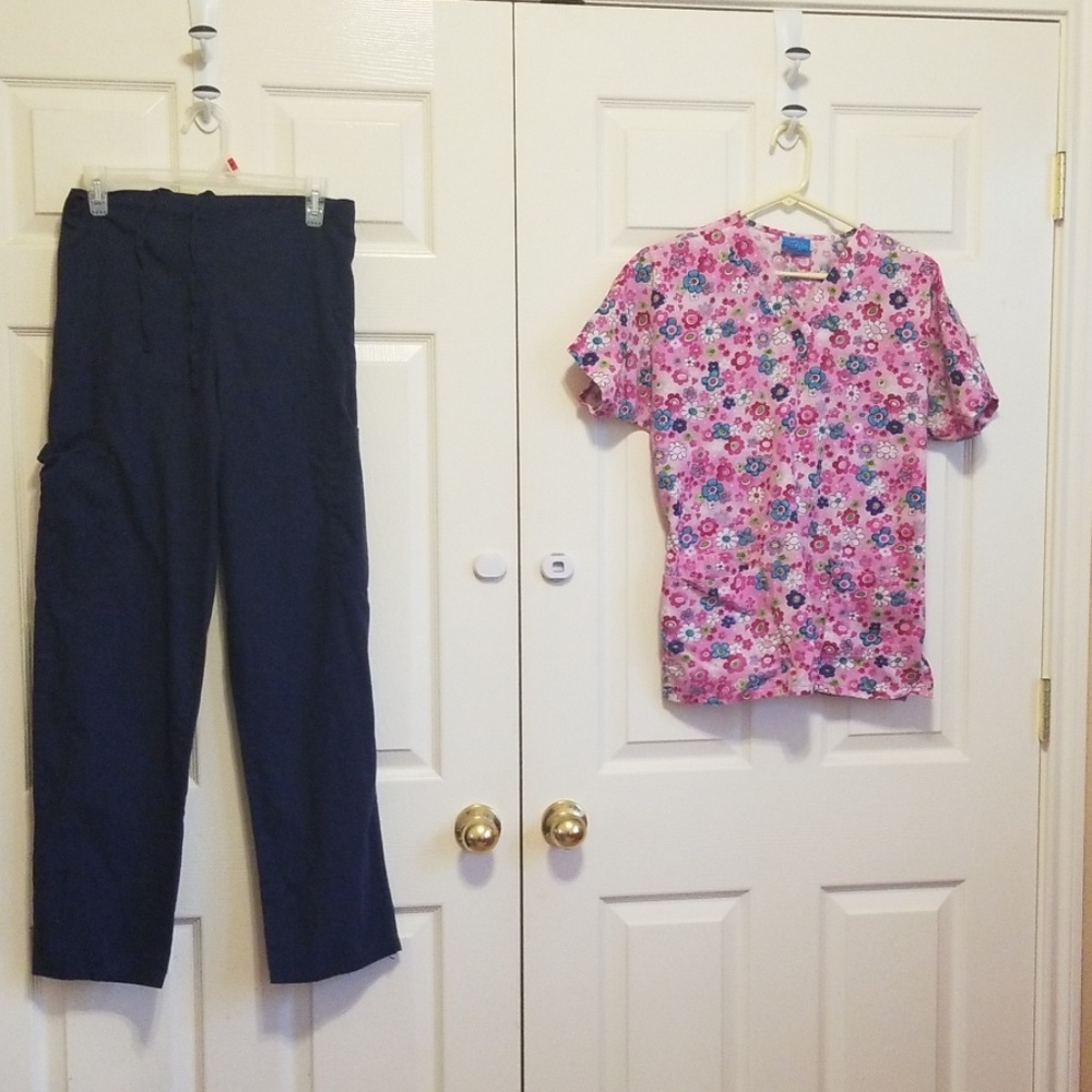 Womens scrub set